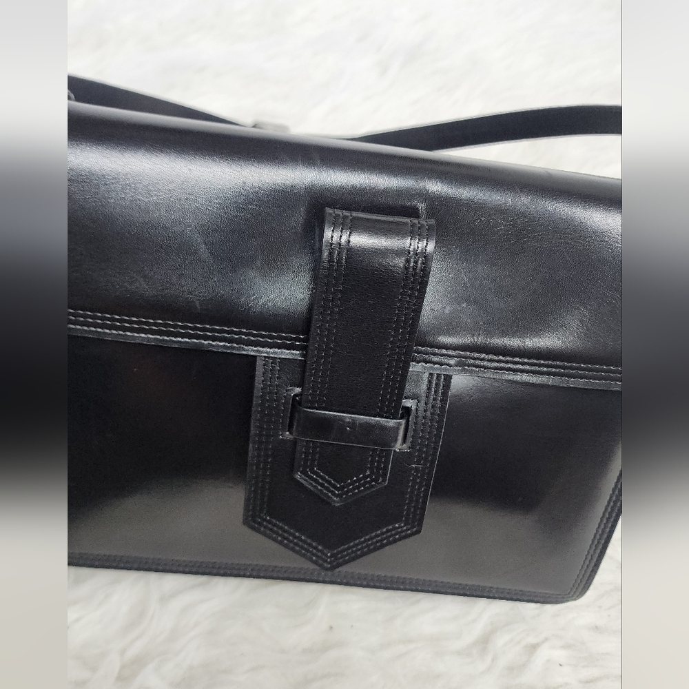 YSL Black Leather Bag – Elegant - Picture 8 of 15